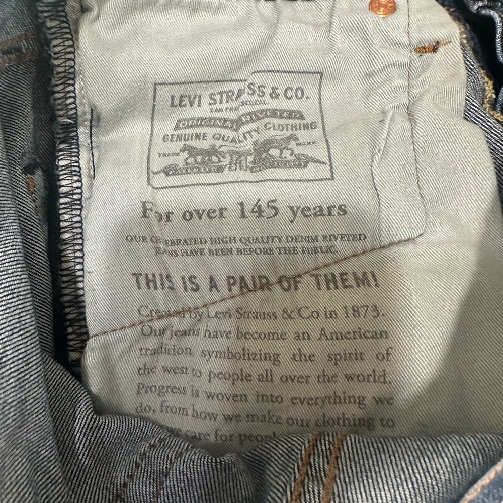 Levi’s Dark Blue Skinny Jeans - Picture 4 of 5